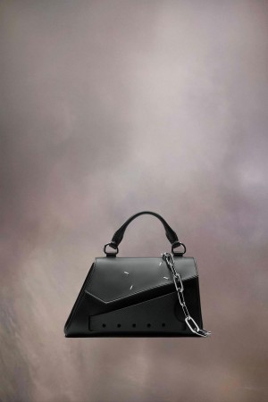 Maison Margiela Snatched Asymmetric Micro Svarta | SE_MM75932