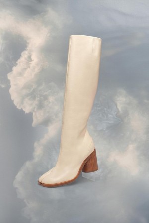 Maison Margiela Tabi Knee-high Boots Beige | SE_MM49069
